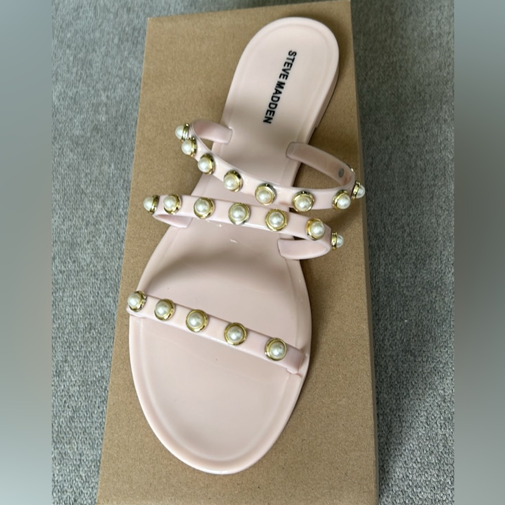 NIB Steve Madden 10